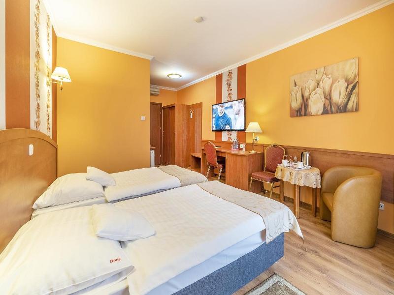 Hotel Doris image