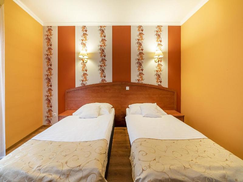 Hotel Doris image