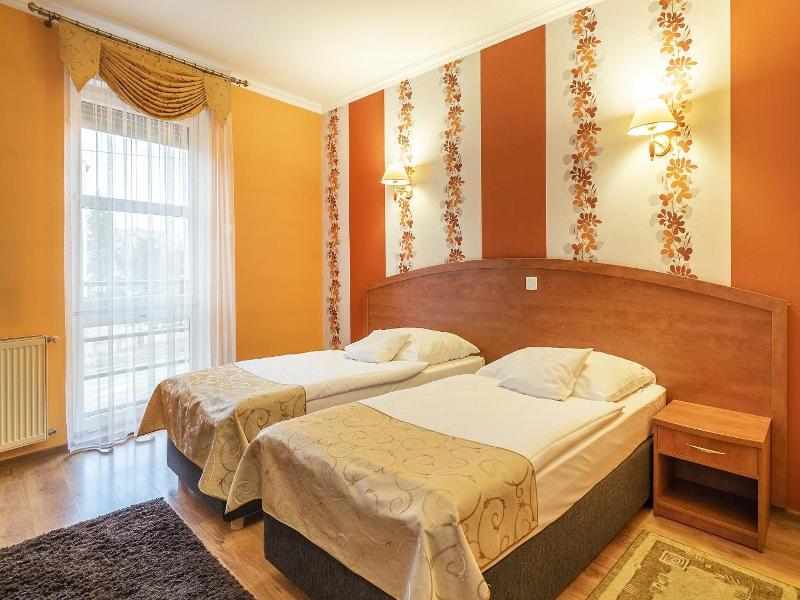 Hotel Doris image