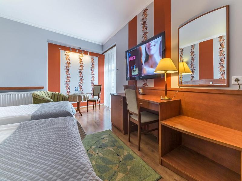 Hotel Doris image
