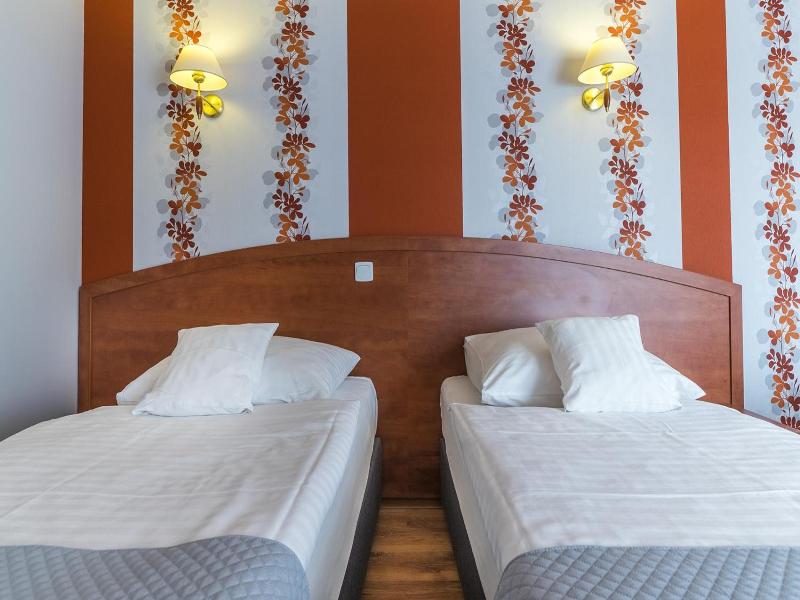 Hotel Doris image