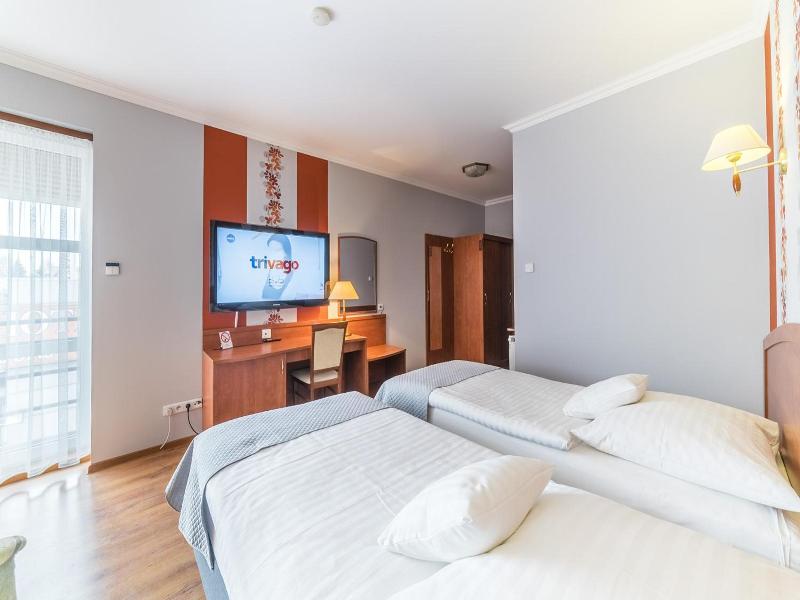 Hotel Doris image