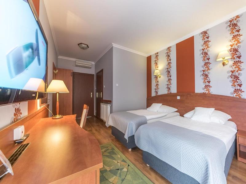 Hotel Doris image
