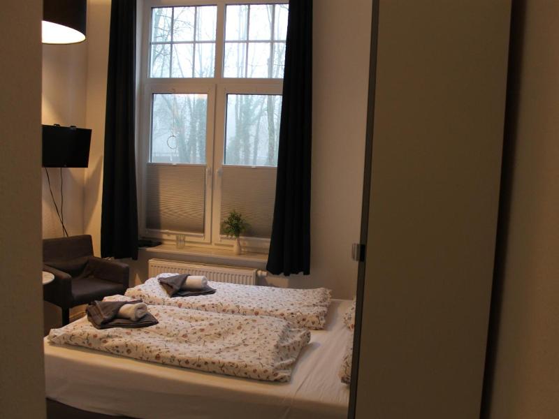 Apartment Am Wall image