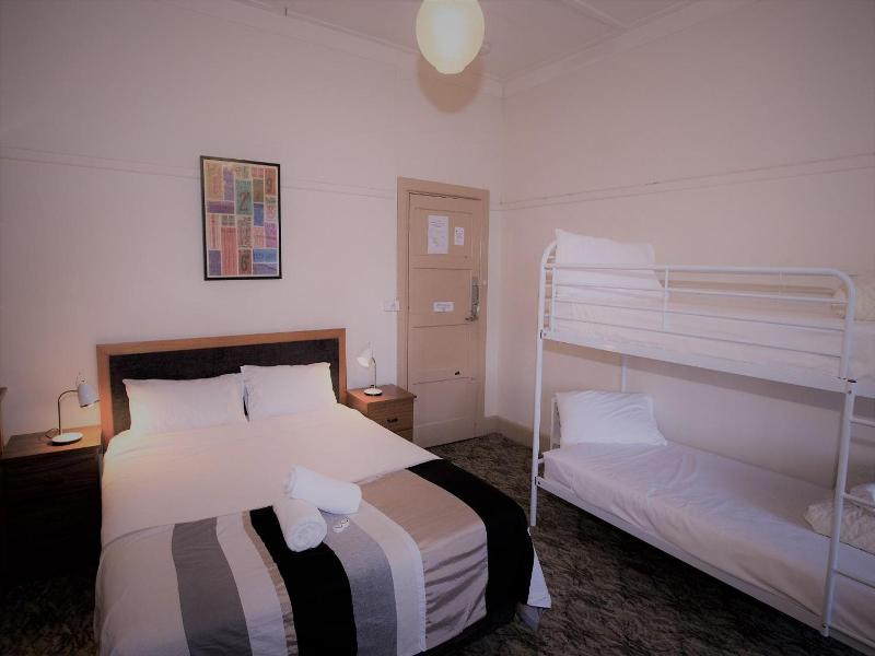 Delatite Hotel