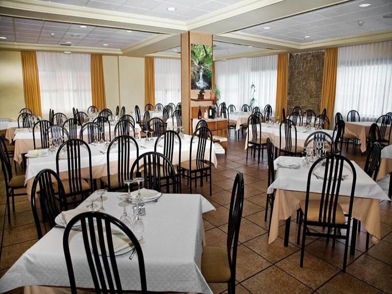 Hotel La Piqueta image