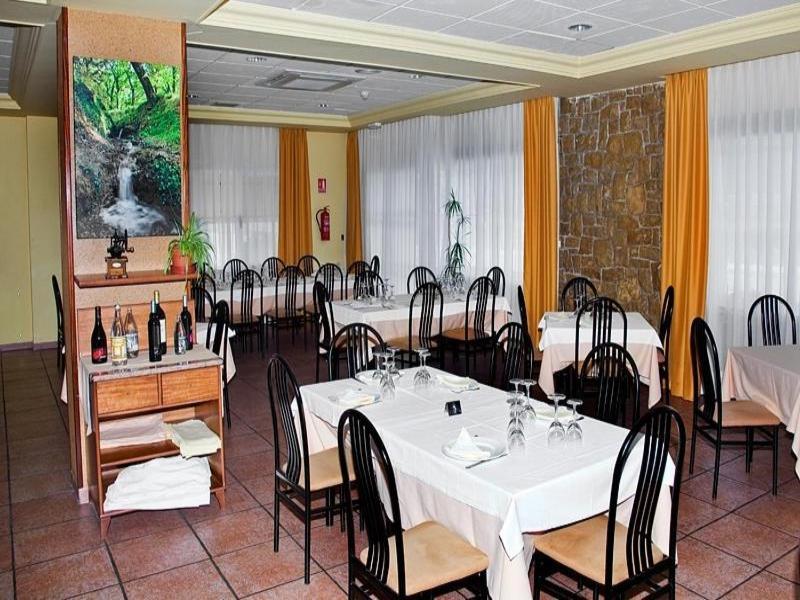 Hotel La Piqueta image
