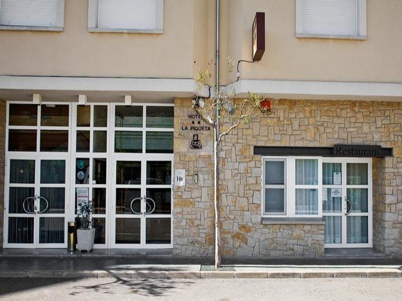 Hotel La Piqueta image