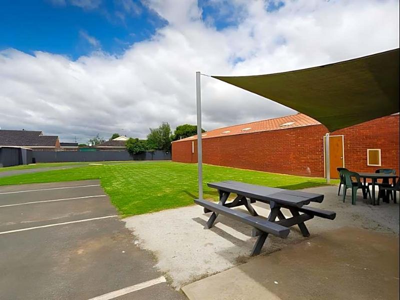 Werribee Motel & Apartments image