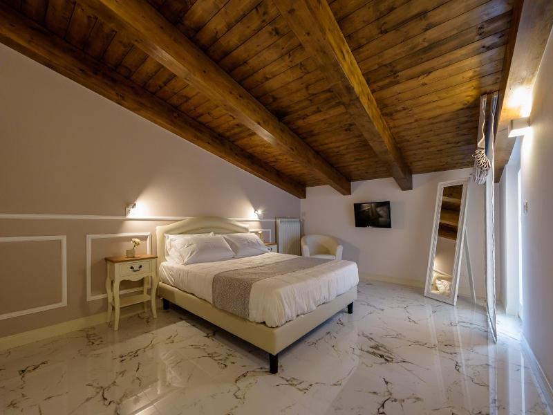 Marie Claire Apartments Spa image