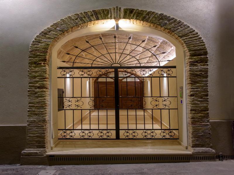 Marie Claire Apartments Spa image