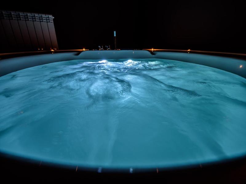 Marie Claire Apartments Spa image