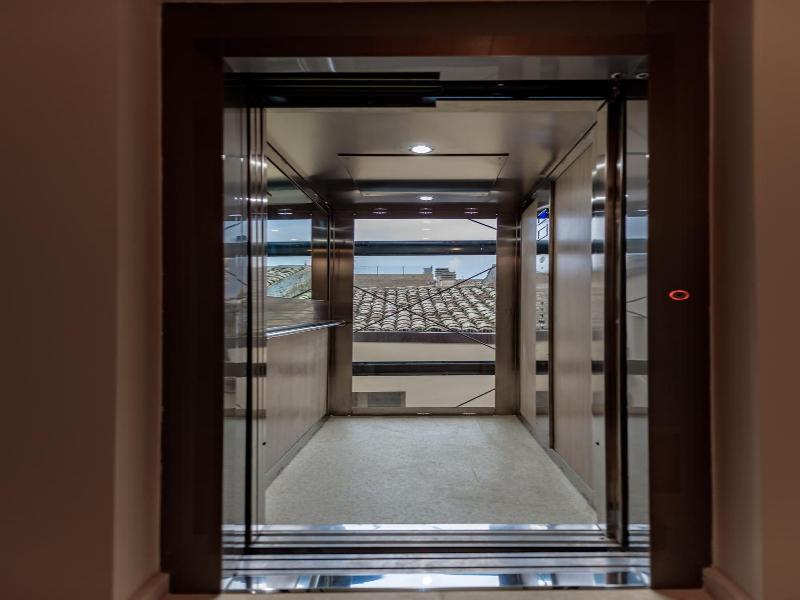 Marie Claire Apartments Spa image