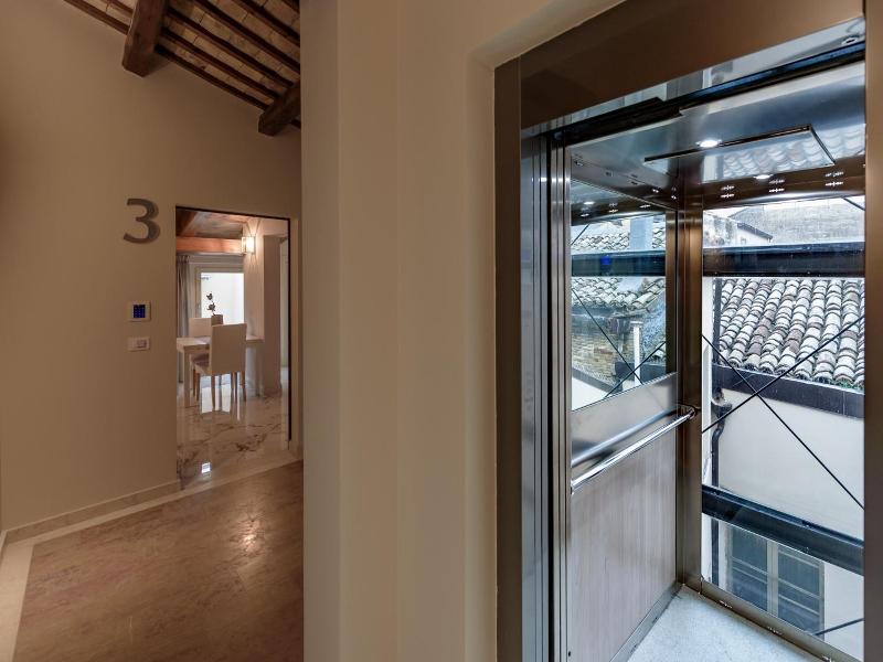 Marie Claire Apartments Spa image