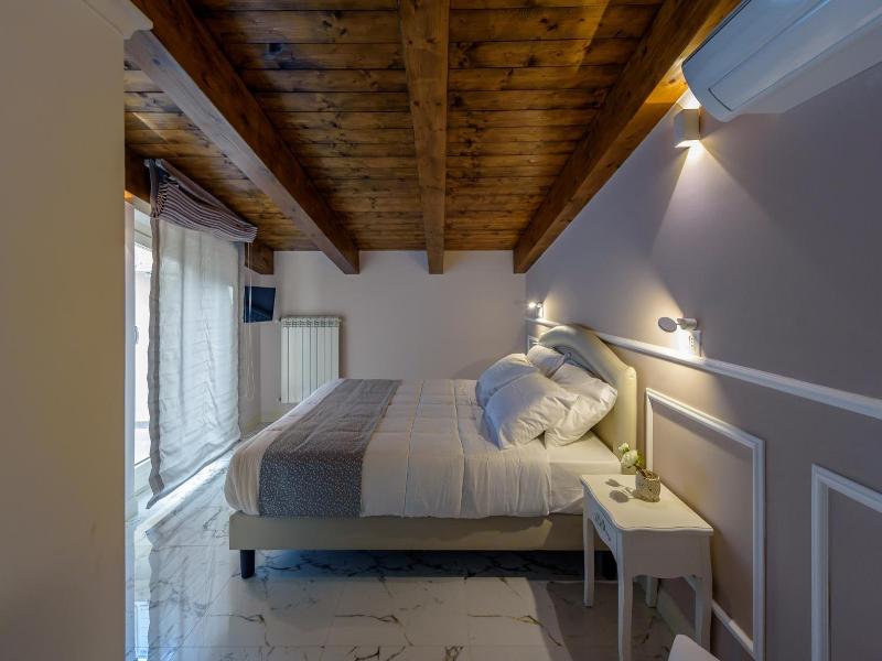Marie Claire Apartments Spa image