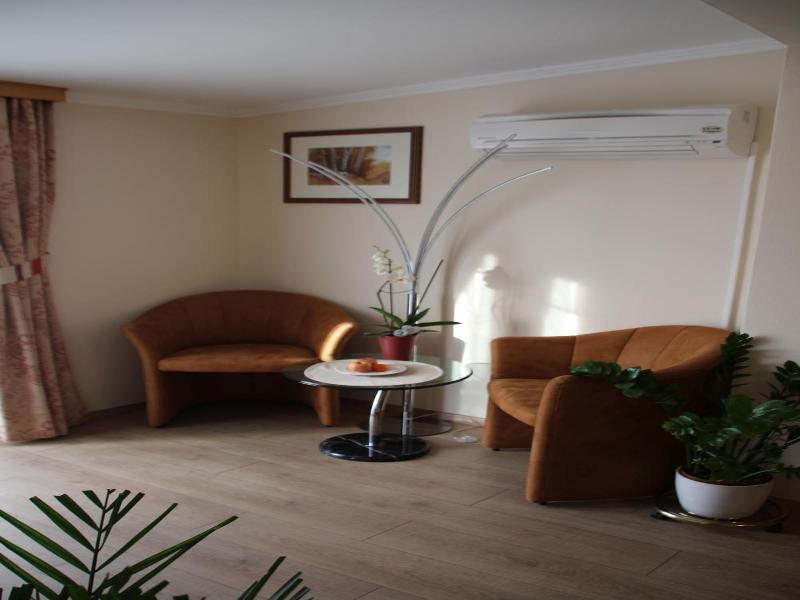 Hotel Lang image