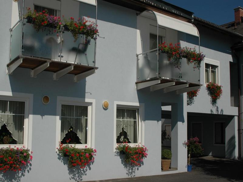 Hotel Lang image
