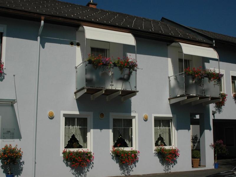 Hotel Lang image