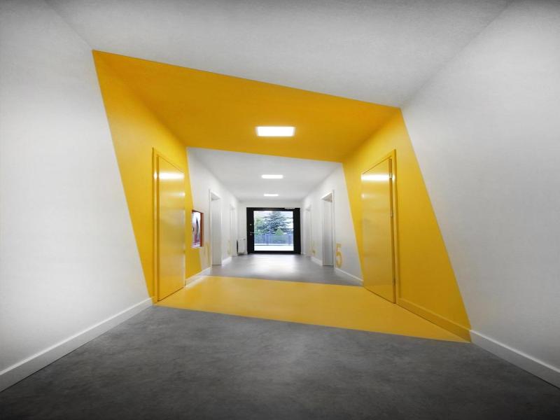 Lemon Plaza Hotel image