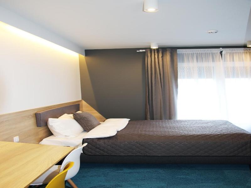 Lemon Plaza Hotel image