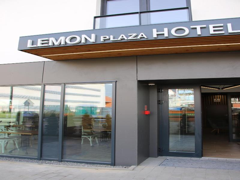 Lemon Plaza Hotel image
