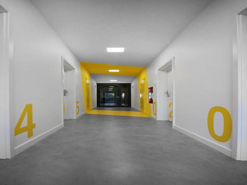 Lemon Plaza Hotel image