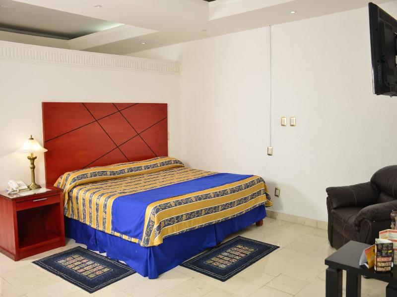 Hotel Paradise Inn image