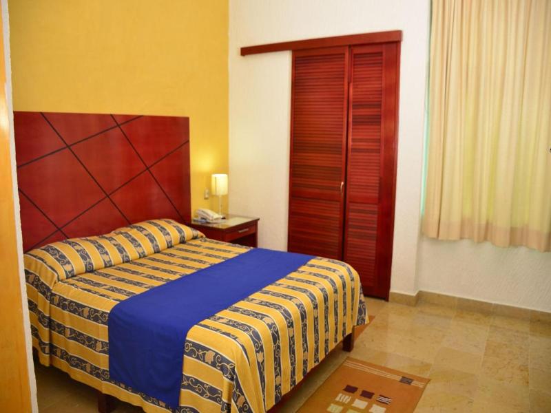 Hotel Paradise Inn image