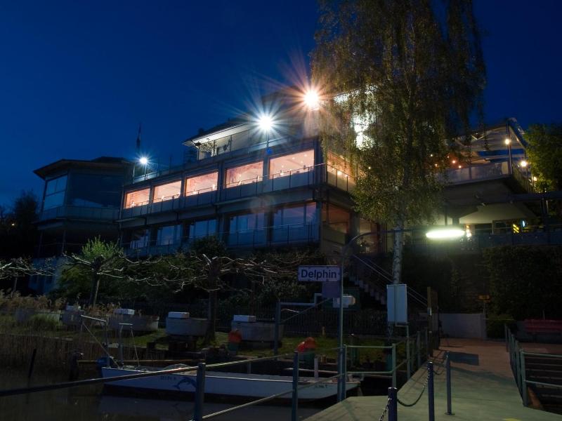 Seehotel Delphin image