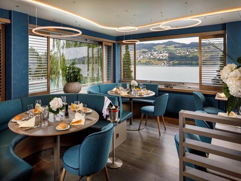 Seehotel Delphin image