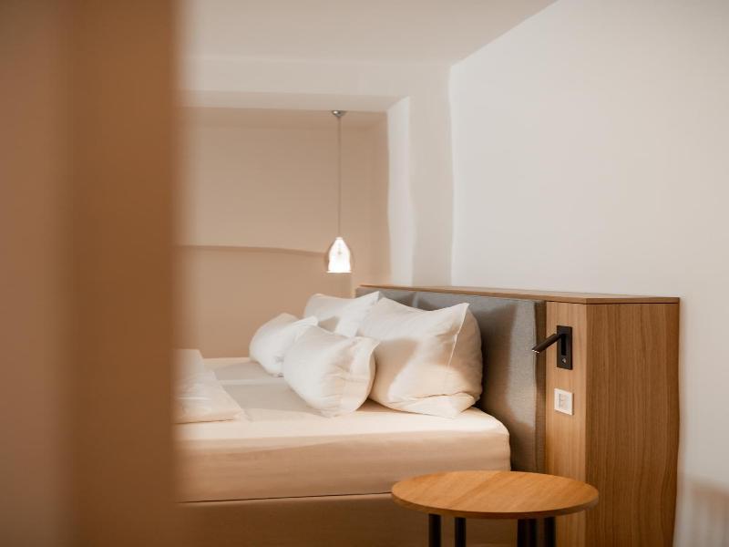 Kuntino Suites image