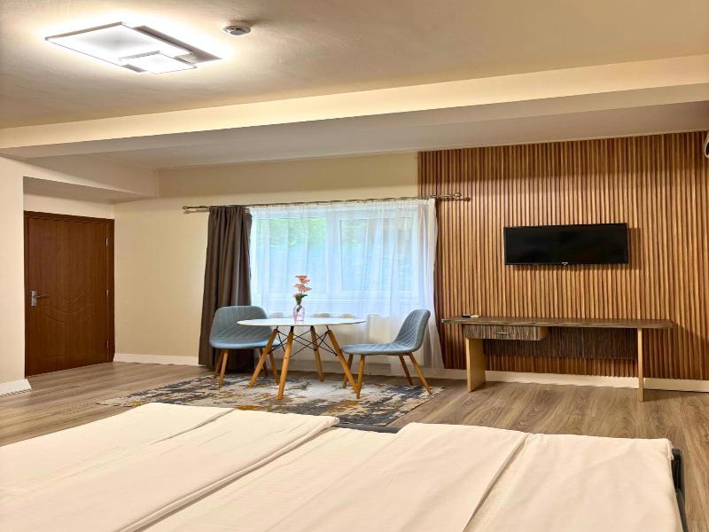Apart Hotel Bonjour Cluj image