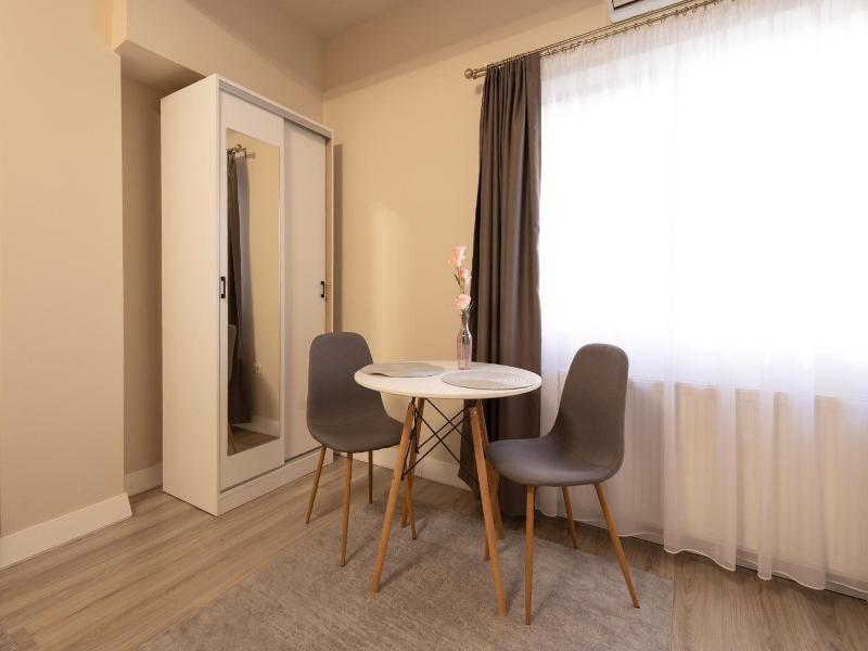 Apart Hotel Bonjour Cluj image