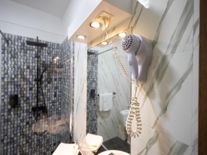 Apart Hotel Bonjour Cluj image