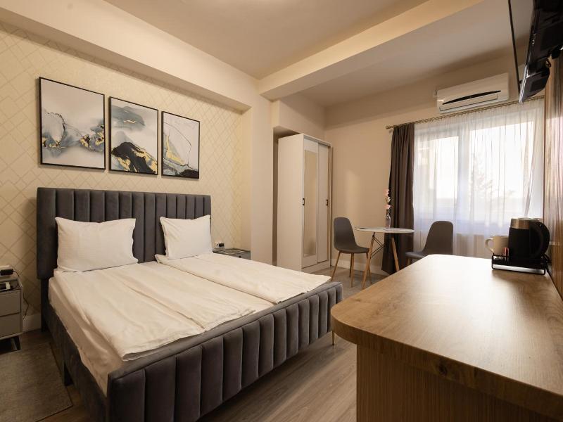 Apart Hotel Bonjour Cluj image