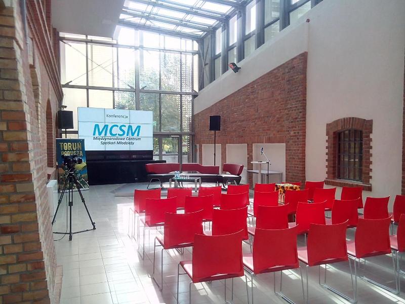 Hostel Mi Odzynarodowe Centrum Spotka N M Codzie Y image