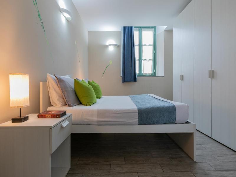 Housing Giulia image