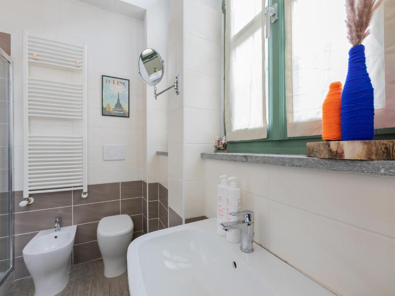 Housing Giulia image