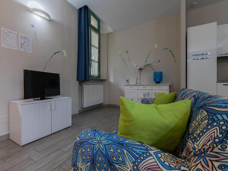 Housing Giulia image