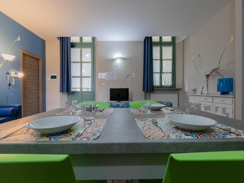 Housing Giulia image