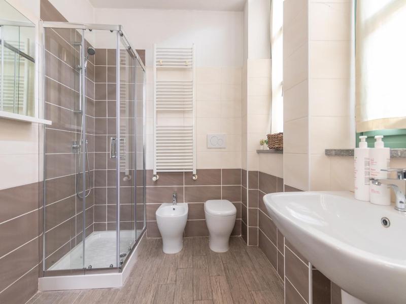 Housing Giulia image