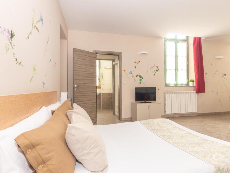 Housing Giulia image