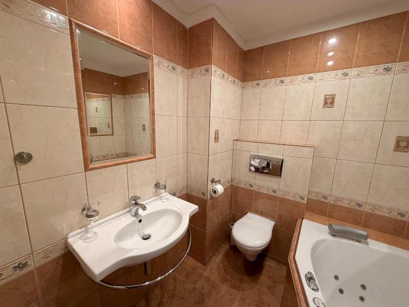 Hotel Zlatvo K Ov image