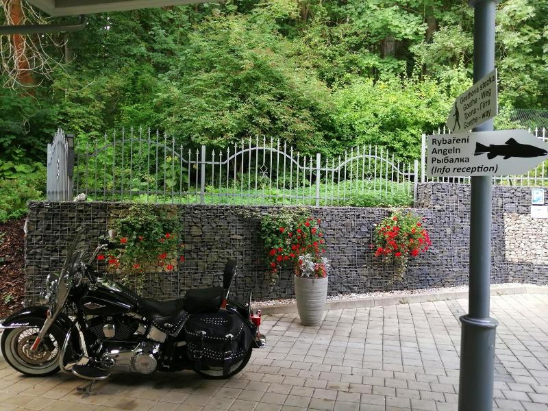 Parkhotel Forest image