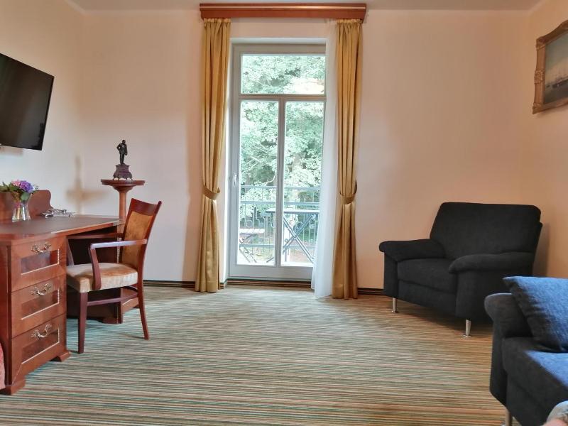 Parkhotel Forest image