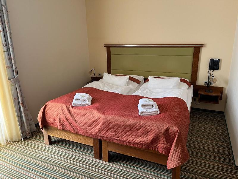 Parkhotel Forest image