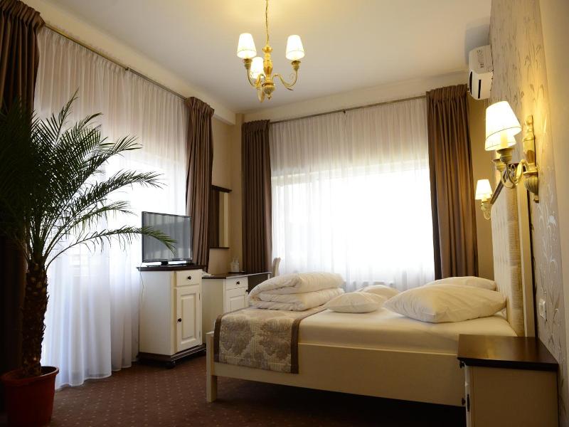 Hotel Europa image