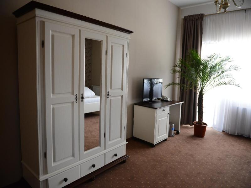 Hotel Europa image