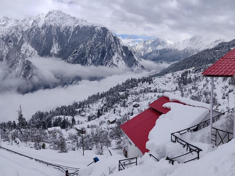 Mountain Rover Auli
