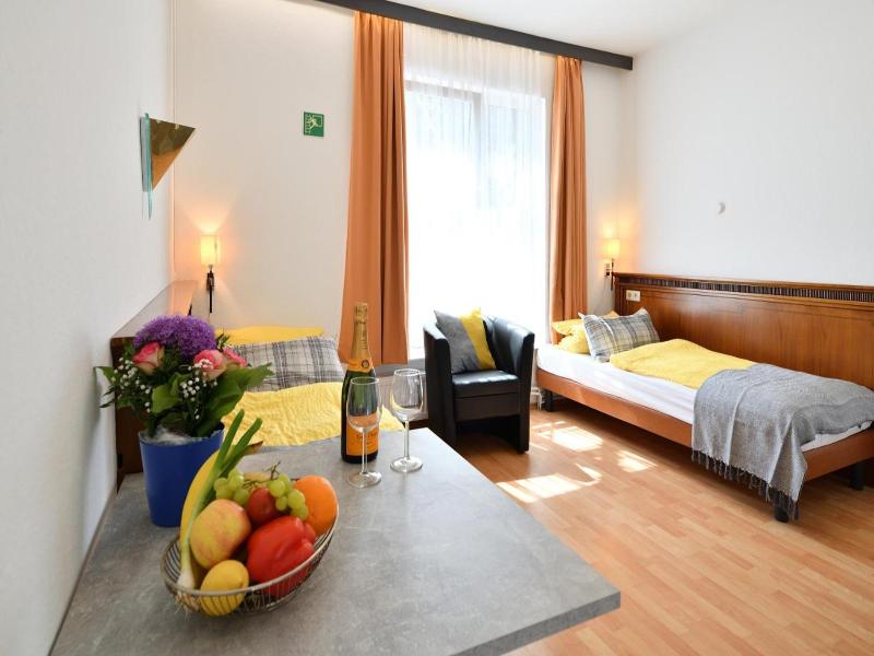 Ford Apartment image